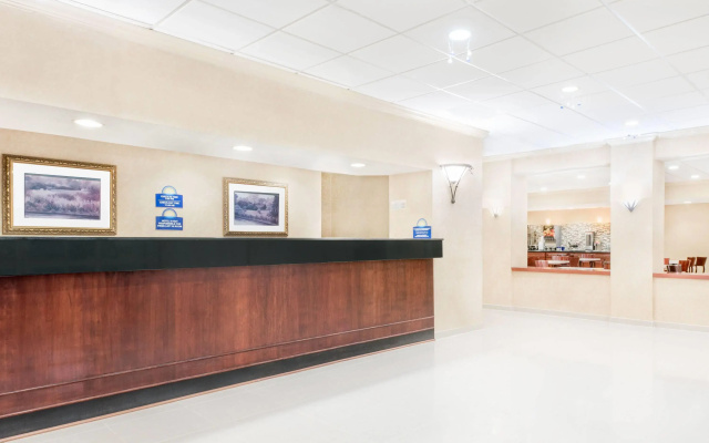photo 2 of Days Inn & Suites by Wyndham York