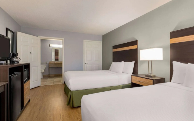 photo 3 of Days Inn Anderson