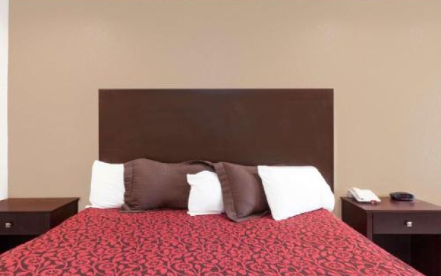 photo 3 of Days Inn Arcadia