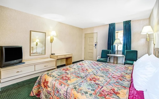 photo 4 of Days Inn Arlington/Washington Dc