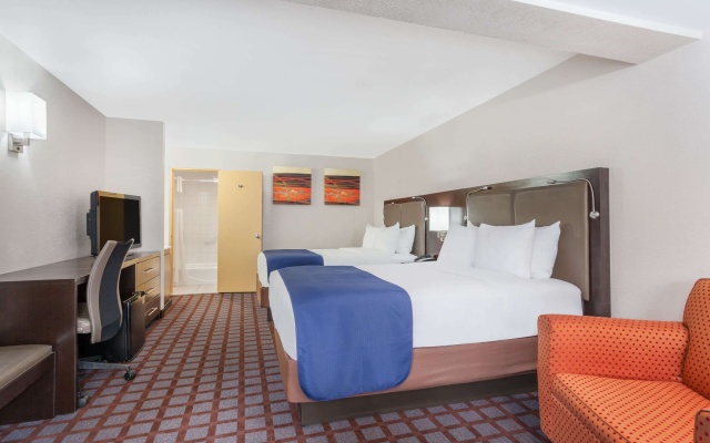 photo 3 of Days Inn by Wyndham Woodbury Long Island