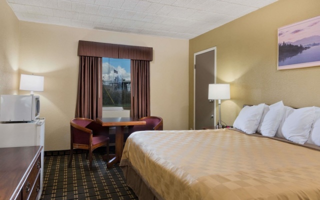 photo 3 of Days Inn Batavia Darien Lake Theme Park