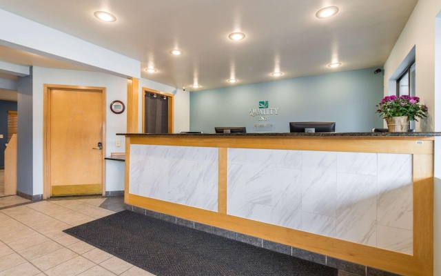 photo 2 of Quality Inn Bellevue