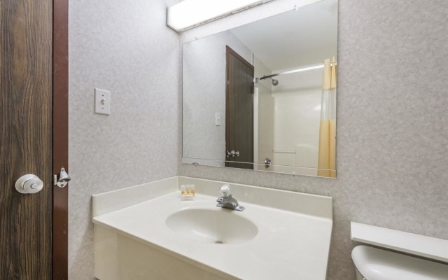photo 4 of Days Inn Berlin Meriden