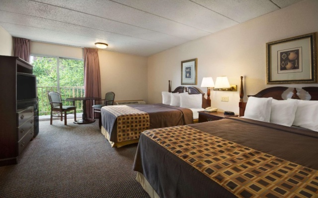 photo 4 of Days Inn by Wyndham Birmingham Vestavia Hills