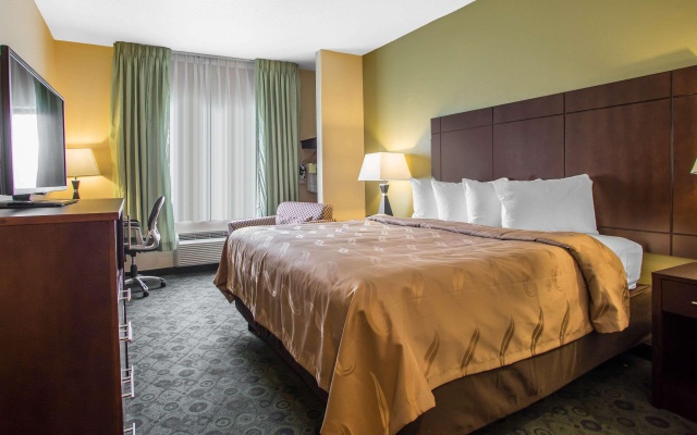 photo 3 of Quality Inn & Suites Bloomington I-55 and I-74
