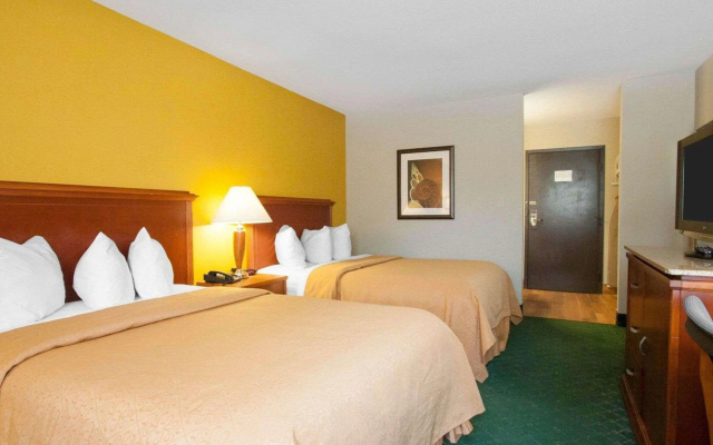 photo 5 of Quality Inn Cairo I-57