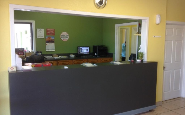 photo 2 of Days Inn Canton