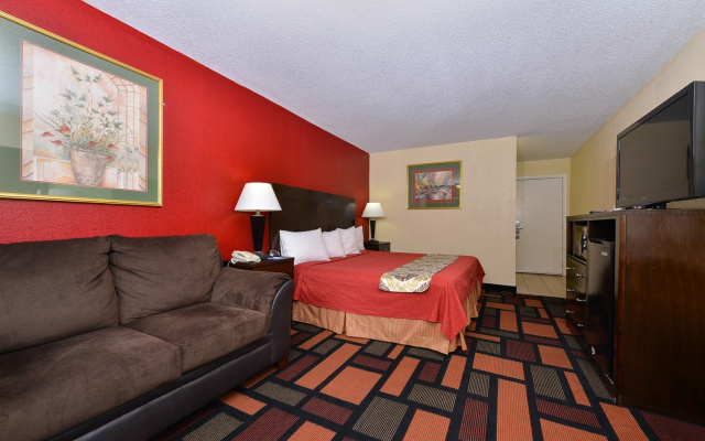 photo 4 of Americas Best Value Inn Canton, NC