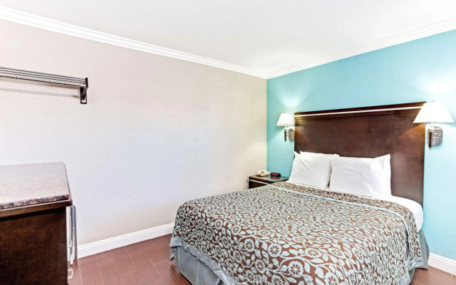 photo 5 of Cabana Inn & Suites