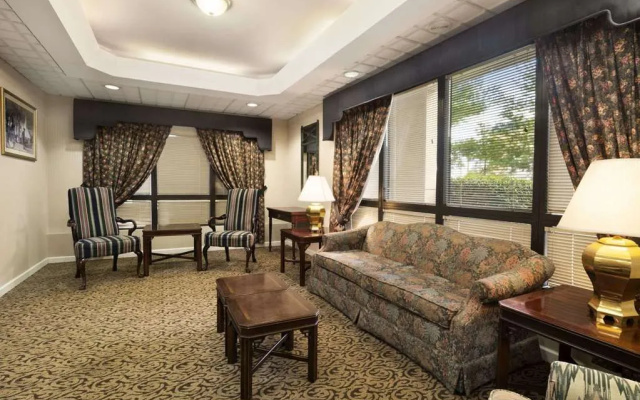 photo 3 of Days Inn Clarksville North