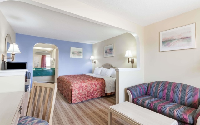 photo 4 of Days Inn Clinton