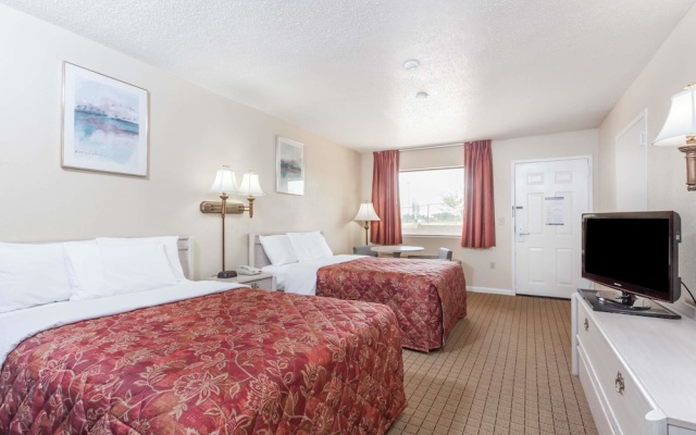 photo 5 of Days Inn Clinton