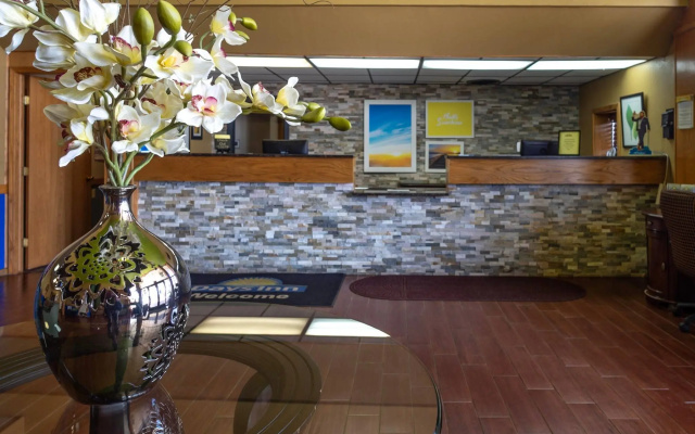 photo 2 of Days Inn by Wyndham Clinton