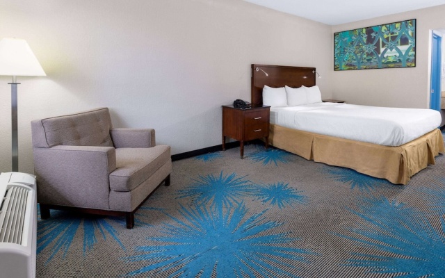 photo 5 of Days Inn Columbia