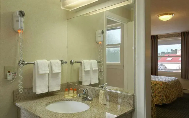 photo 4 of Days Inn Concord