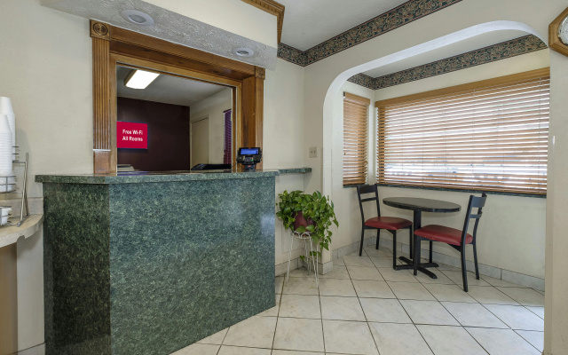 photo 2 of Red Roof Inn Edgewood