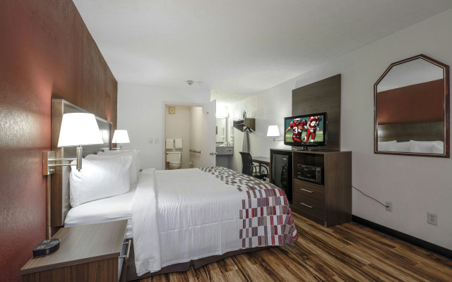 photo 5 of Red Roof Inn Edgewood