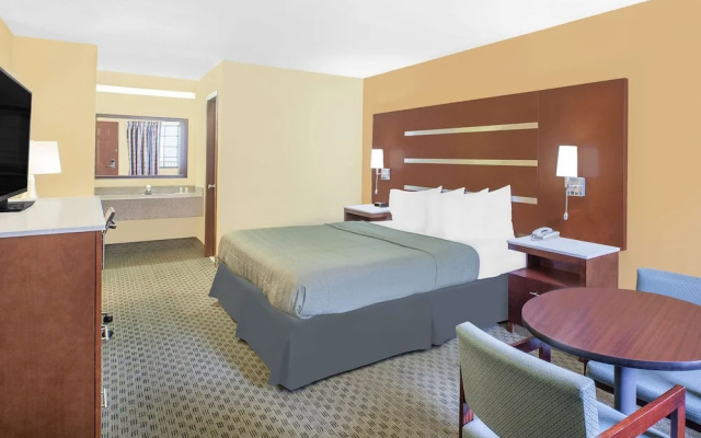 photo 5 of Days Inn Fayetteville