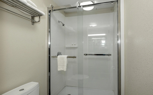 photo 5 of Days Inn Freehold