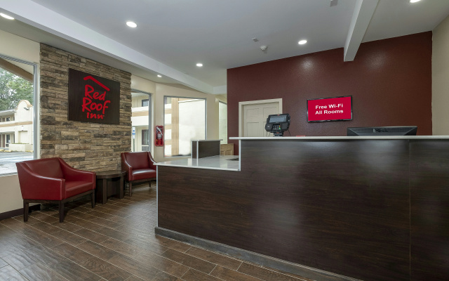 photo 2 of Red Roof Inn Freehold