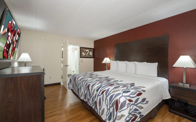 photo 3 of Red Roof Inn Freehold