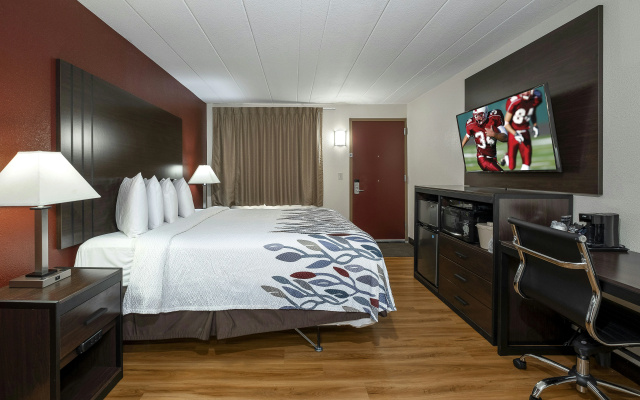photo 4 of Red Roof Inn Freehold