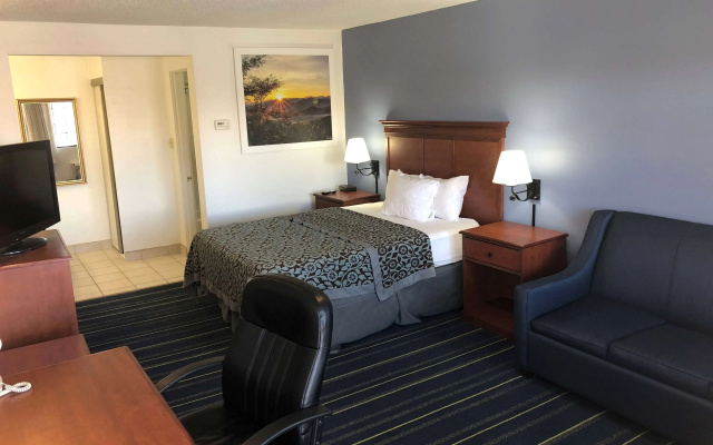 photo 4 of Days Inn by Wyndham Grand Junction