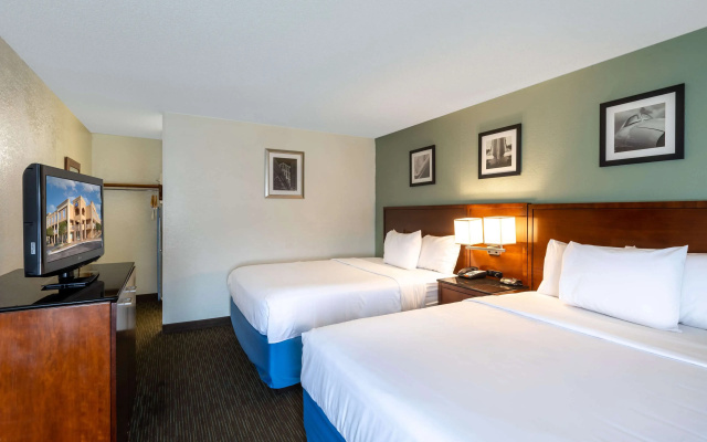 photo 5 of Days Inn by Wyndham Greenville