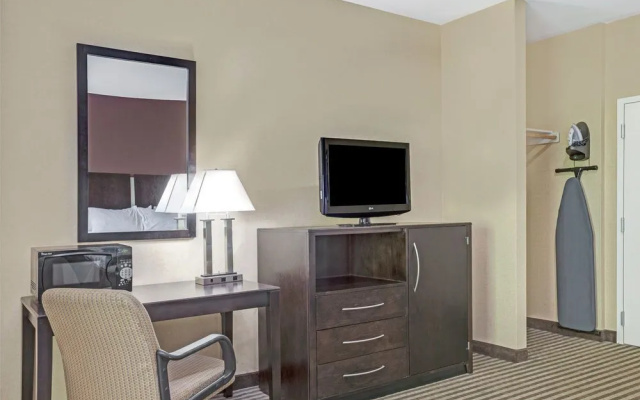 photo 5 of Days Inn Hamden