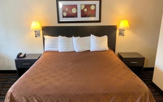 photo 4 of Whitney Inn & Suites