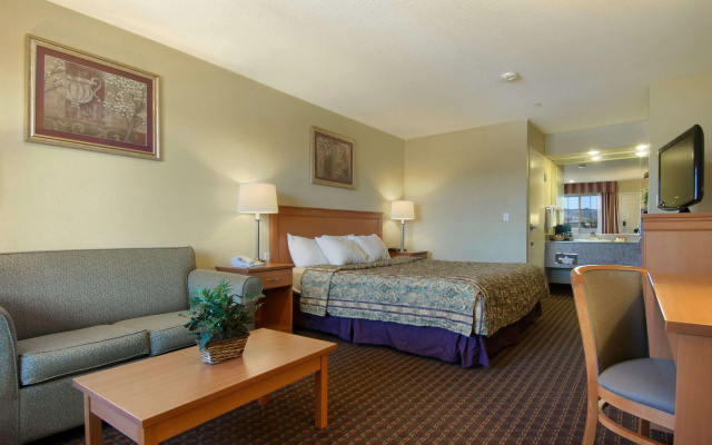 photo 4 of Days Inn by Wyndham Hayward Airport