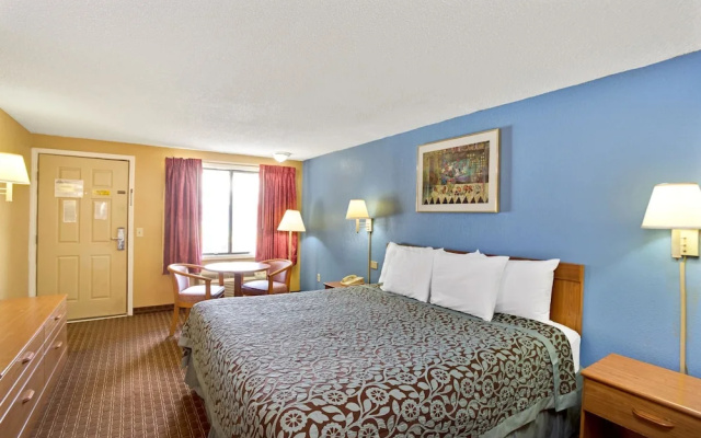 photo 5 of Days Inn By Wyndham Lawrenceville