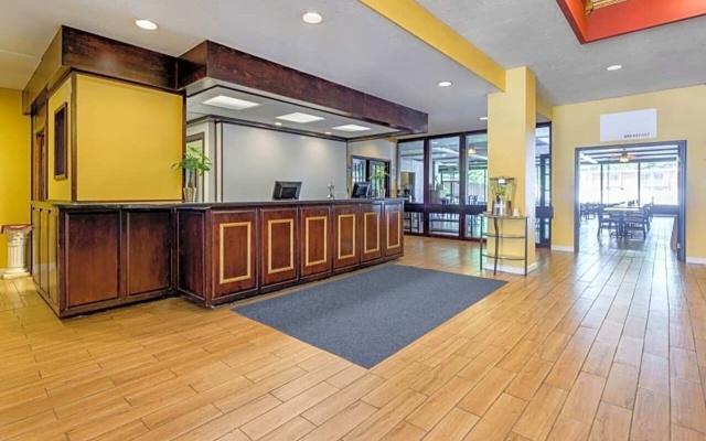 photo 2 of Days Inn Lebanon Valley