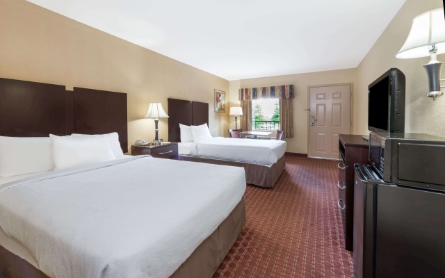 photo 3 of Days Inn Lexington SE/Hamburg