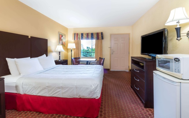 photo 4 of Days Inn Lexington SE/Hamburg