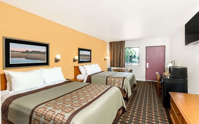 photo 3 of Days Inn Little River