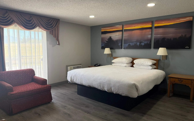 photo 5 of Days Inn by Wyndham Medford
