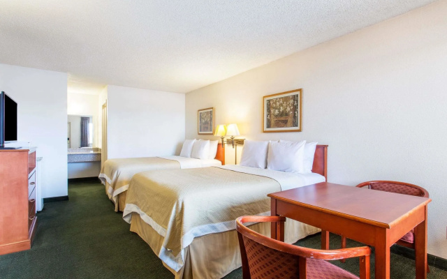 photo 3 of Days Inn by Wyndham Mesa East