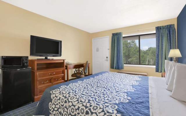 photo 3 of Days Inn Middletown