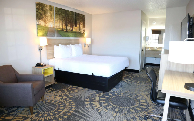 photo 3 of Days Inn by Wyndham Monroe LA
