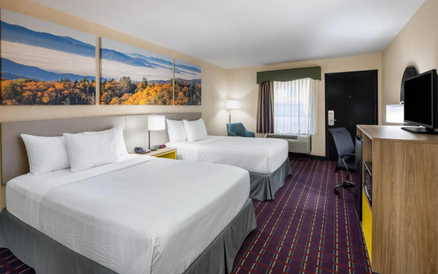 photo 3 of Days Inn by Wyndham Murphy