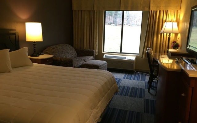 photo 4 of Days Inn Niantic Near Casinos