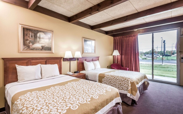 photo 5 of Days Inn by Wyndham Niles