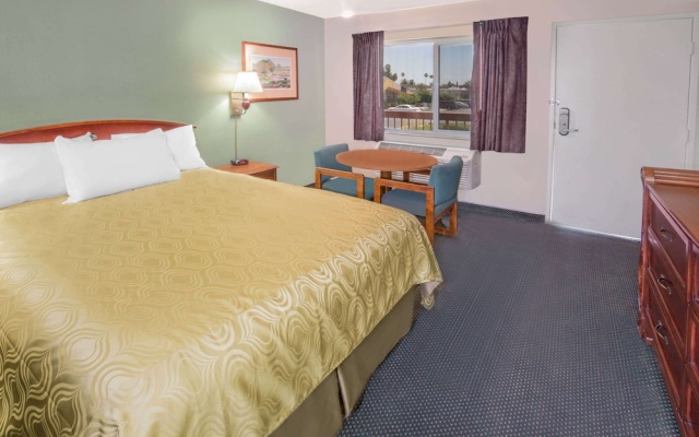 photo 2 of Days Inn By Wyndham Ontario Airport