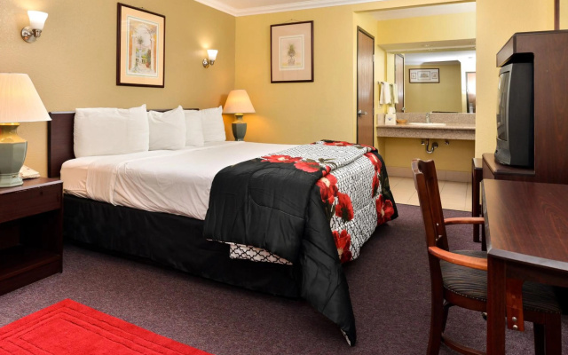 photo 4 of Americas Best Value Inn Pasadena Arcadia
