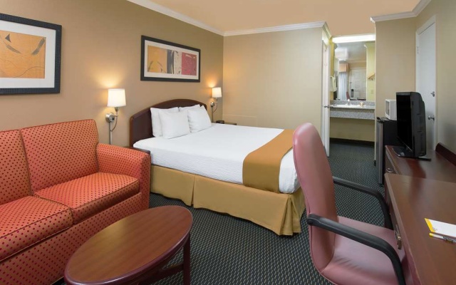 photo 4 of Days Inn Pinole Berkeley