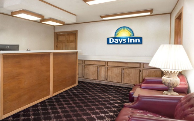 photo 2 of Days Inn Plymouth