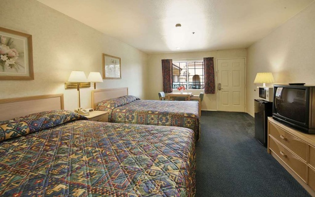 photo 3 of Days Inn Riverside Tyler Mall