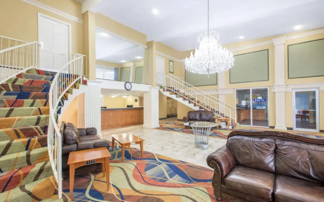 photo 2 of Days Inn Roanoke Near I-81